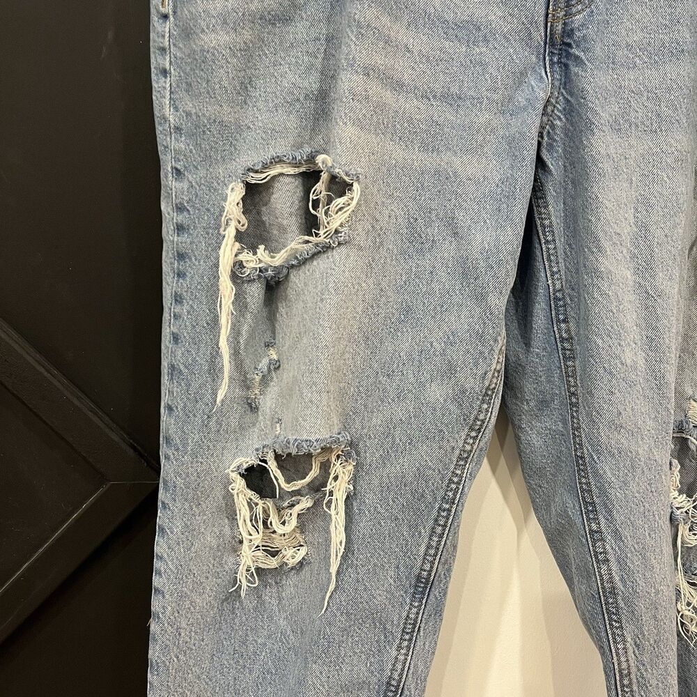 Old Navy Extra High Rise Buttonfly Distressed Ripped Cropped Jeans Size 22 Plus - Picture 4 of 10